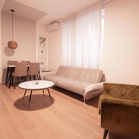 Old Town Bucharest Apartment Poiana 7 Bagian luar foto