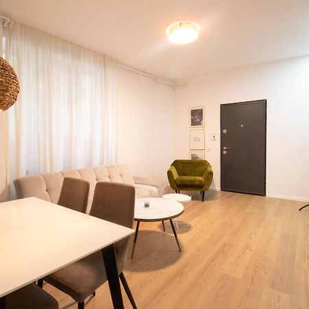 Old Town Bucharest Apartment Poiana 7 Bagian luar foto