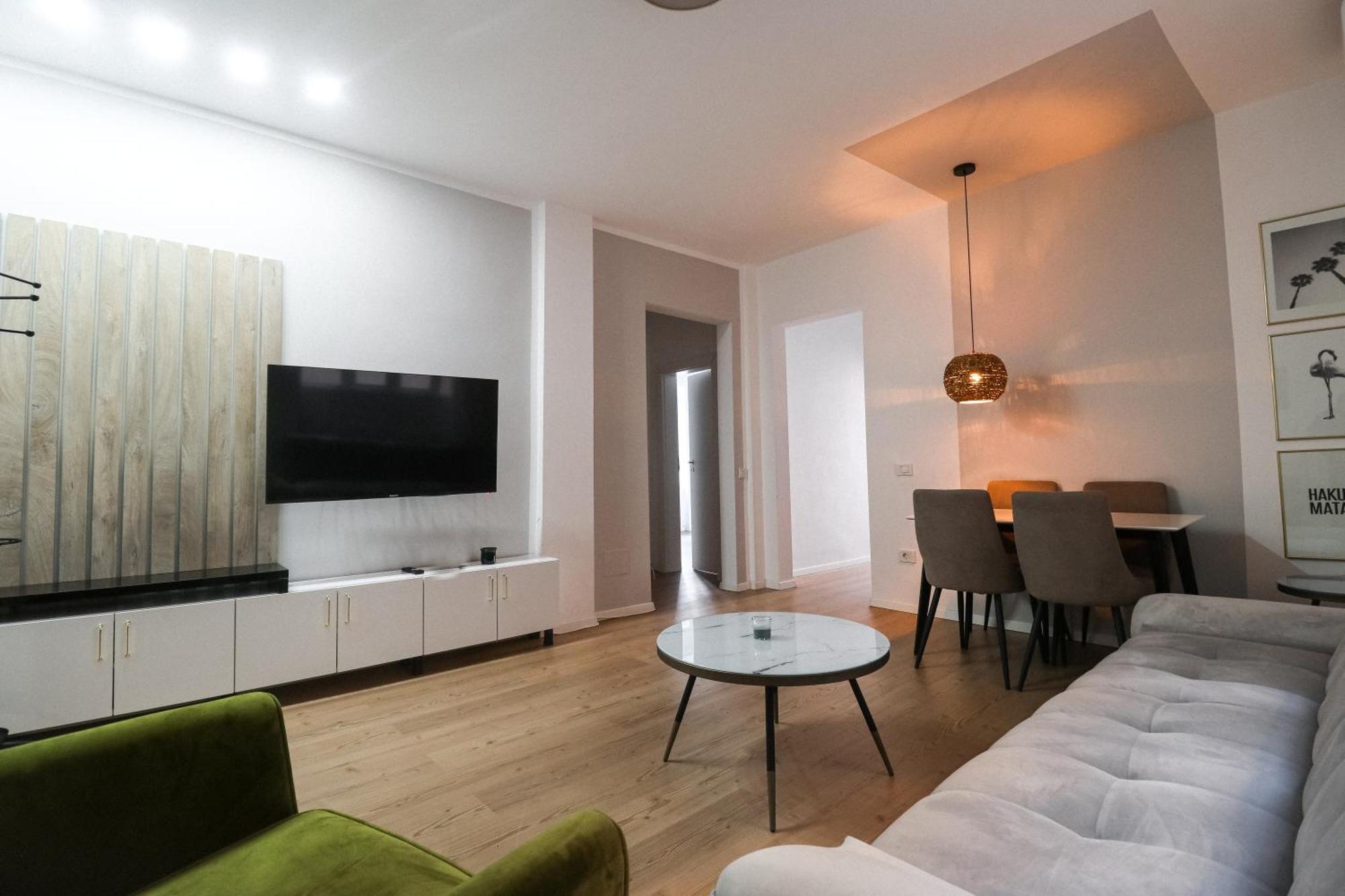 Old Town Bucharest Apartment Poiana 7 Bagian luar foto