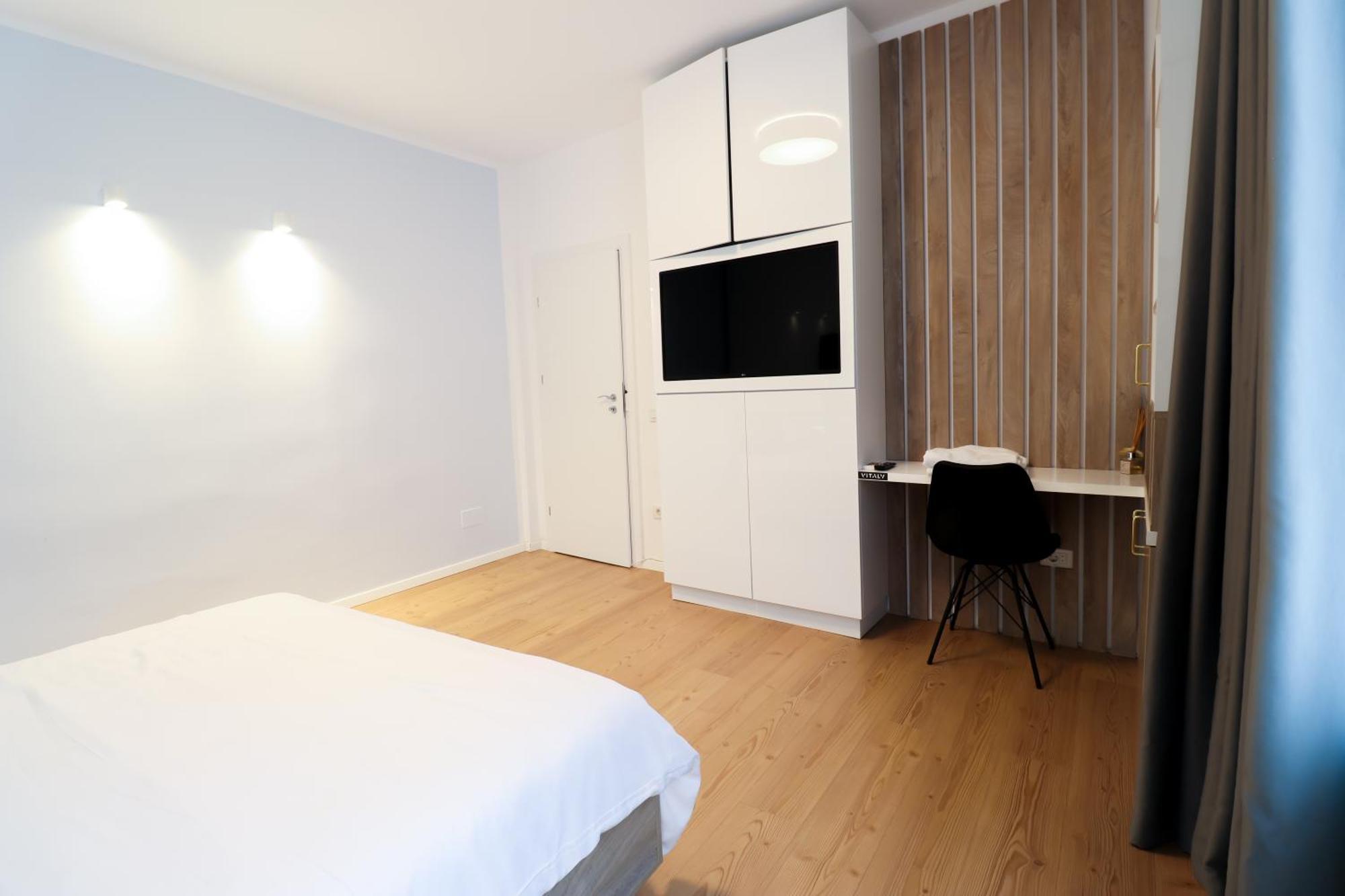 Old Town Bucharest Apartment Poiana 7 Bagian luar foto